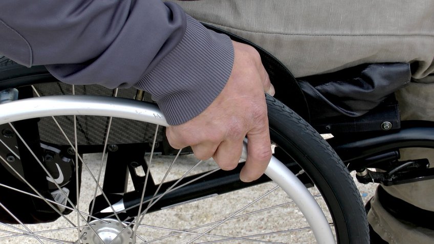 Доступную среду для инвалидов создают в Новосибирской области