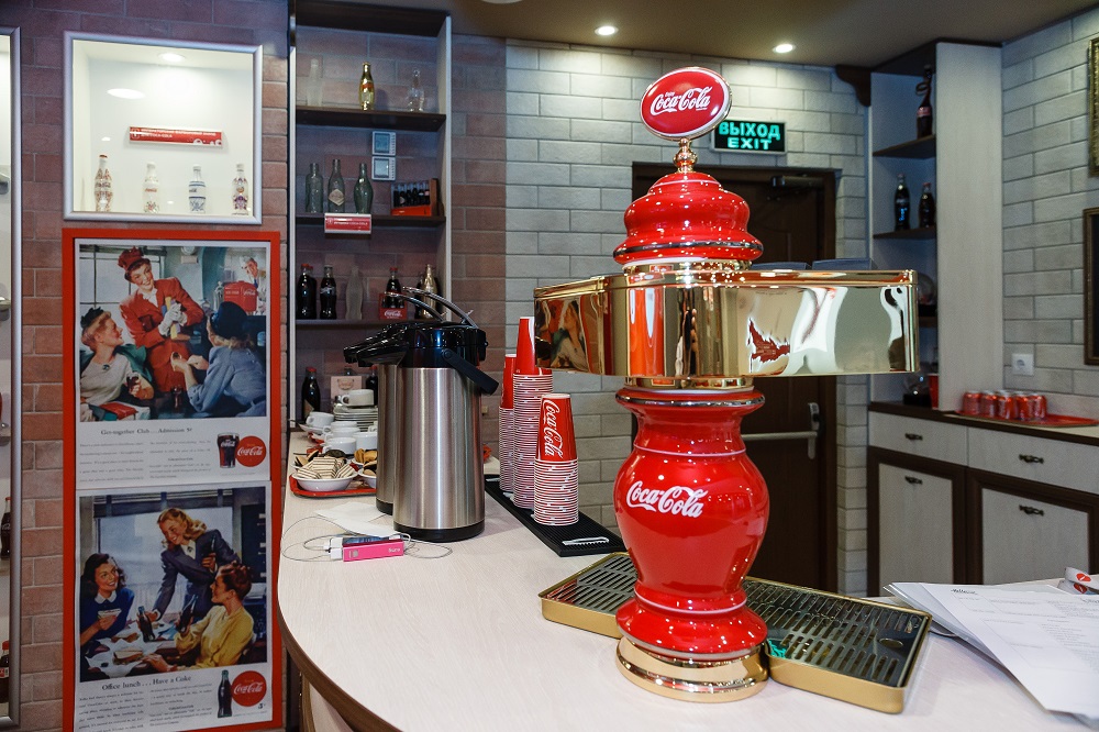 Заводы Coca-Cola HBC Россия в Москве и Московской области способствуют развитию учебного и делового туризма