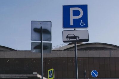 35 сантиметров за 5000 рублей: в Челябинске оштрафовали водителя, вставшего у места для инвалидов без разметки